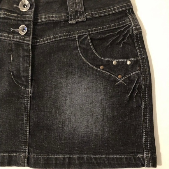 HERE & THERE Girls Denim Skirt Size 12 yrs 152 EU size Distressed Dark Wash - Picture 4 of 7
